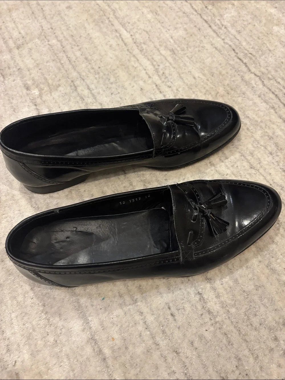 Men's Black Leather Tassel Slip-On Loafers